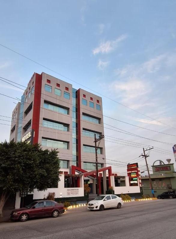 Hotel You Koso Тихуана Екстериор снимка