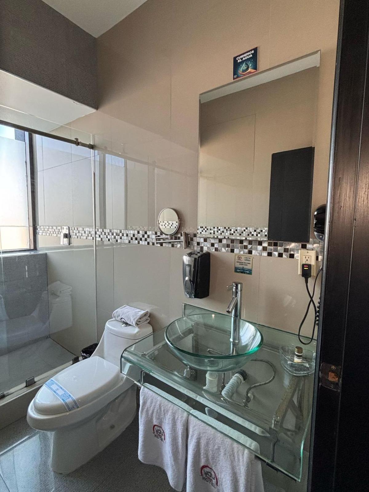 Hotel You Koso Тихуана Екстериор снимка
